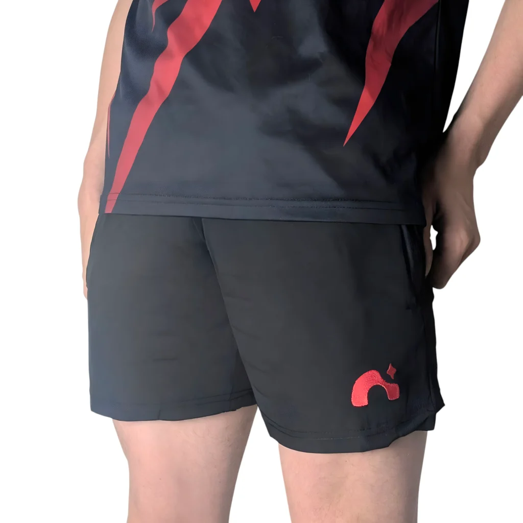 short noir logo rouge naiko tennis de table